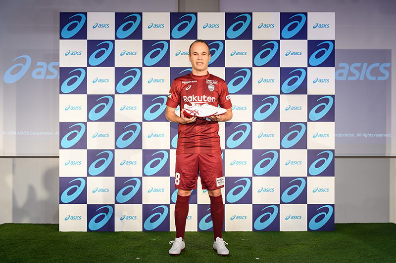アンドレス・イニエスタ選手 アシックス社とアドバイザリースタッフ
