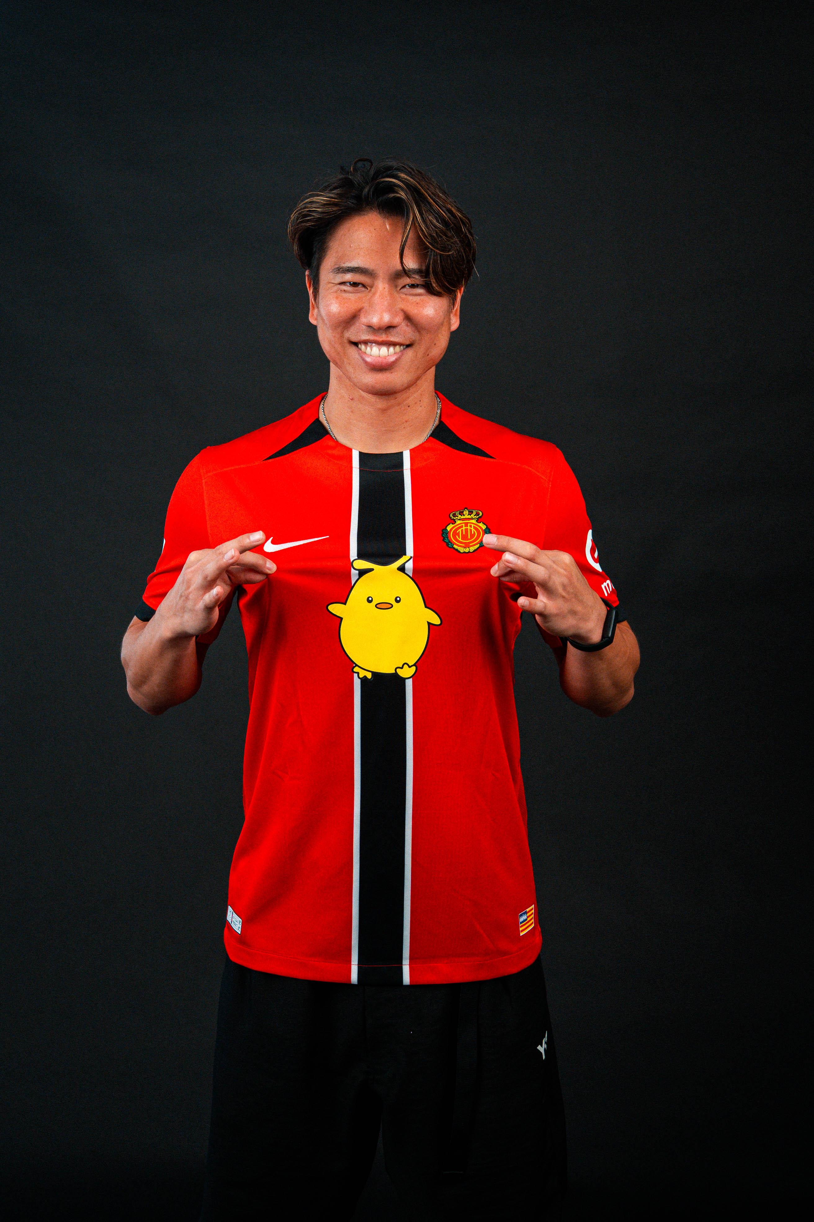 RCDマジョルカ × ゲルぴよの特別限定ユニフォーム発売開始！バルセロナ