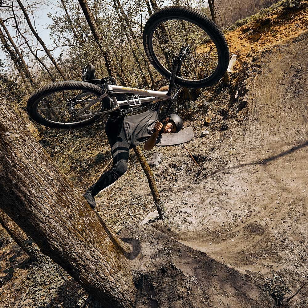 公式】Santa Cruz (サンタクルズ) Jackal 4.1 - | Santa Cruz SPORTS-W