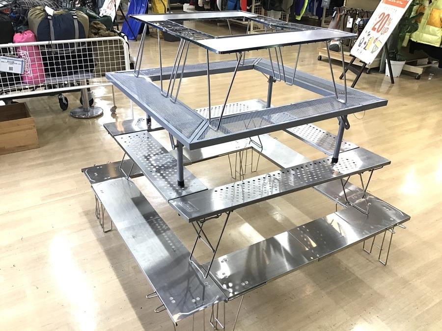 焚き火を囲ってご飯を！！囲炉裏テーブルをご紹介！！[2020.10.17発行