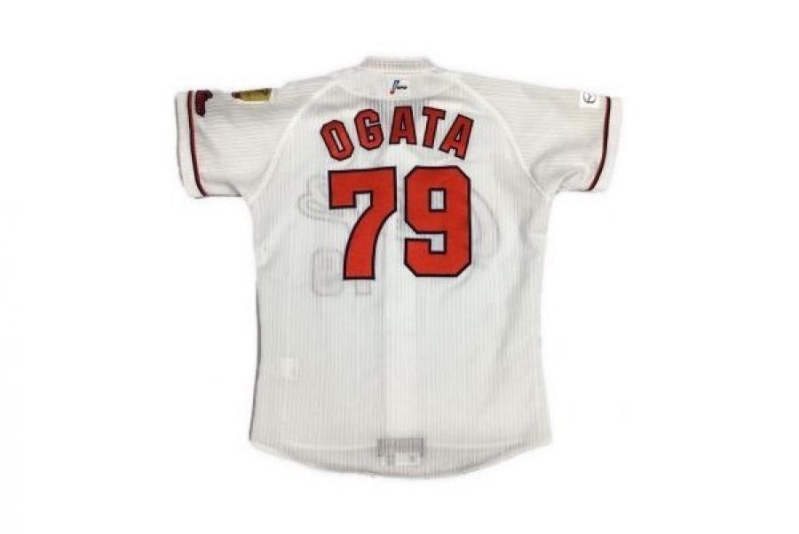 選手、監督で輝かしい成績！緒方孝市プロコレユニフォーム紹介