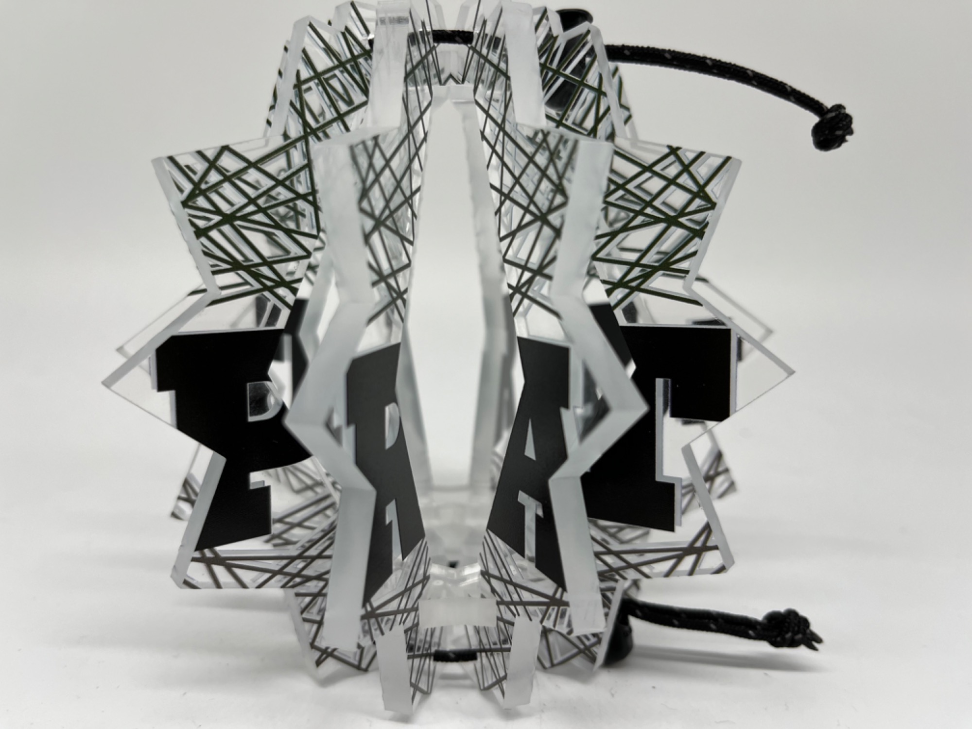 アクリルシェードの先駆者ボンボネロとTARP to TARPがコラボ！[2023.11