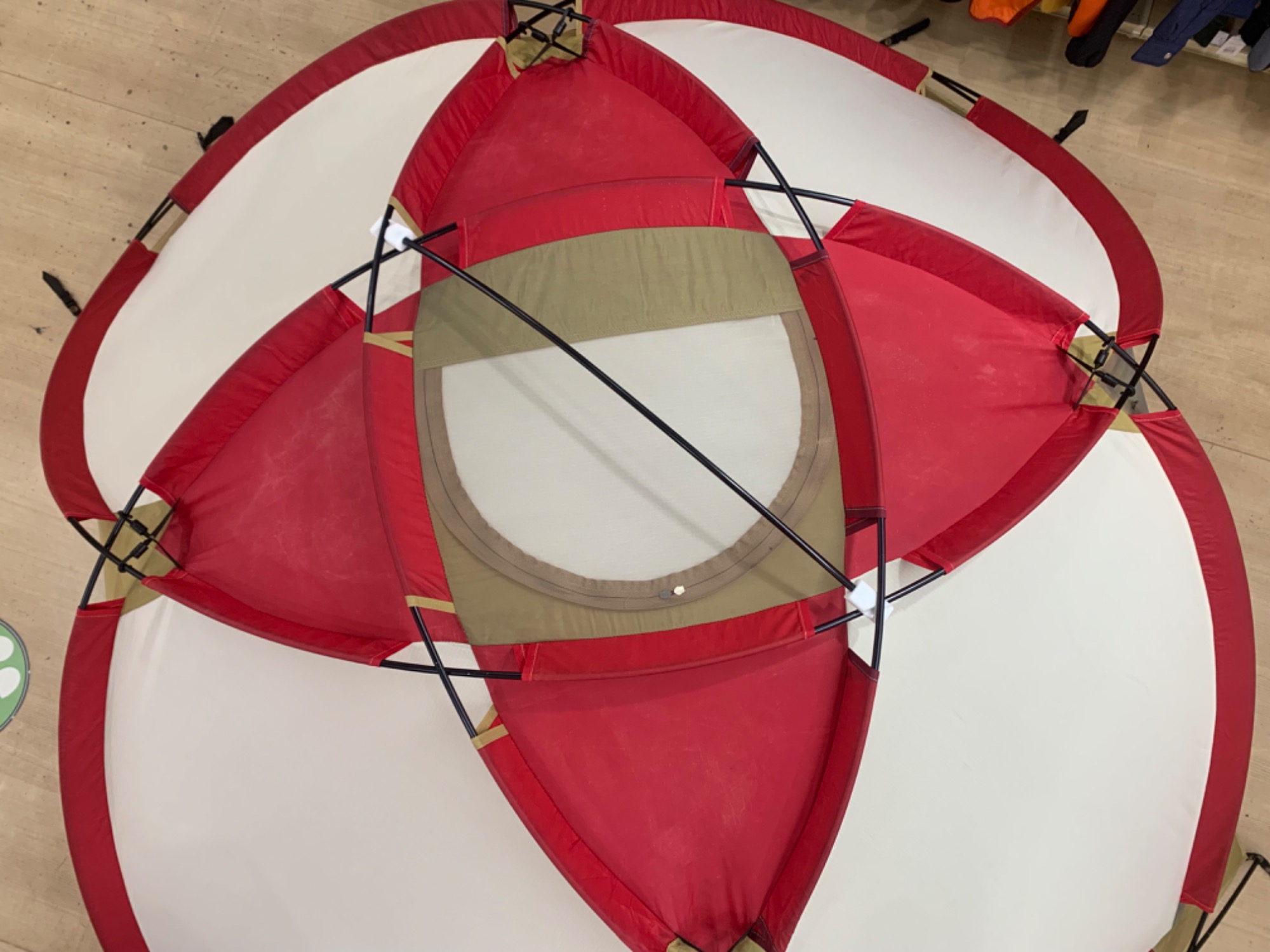 上を見上げれば花が咲く!!美を追求したMOSSテント【リトルディッパー