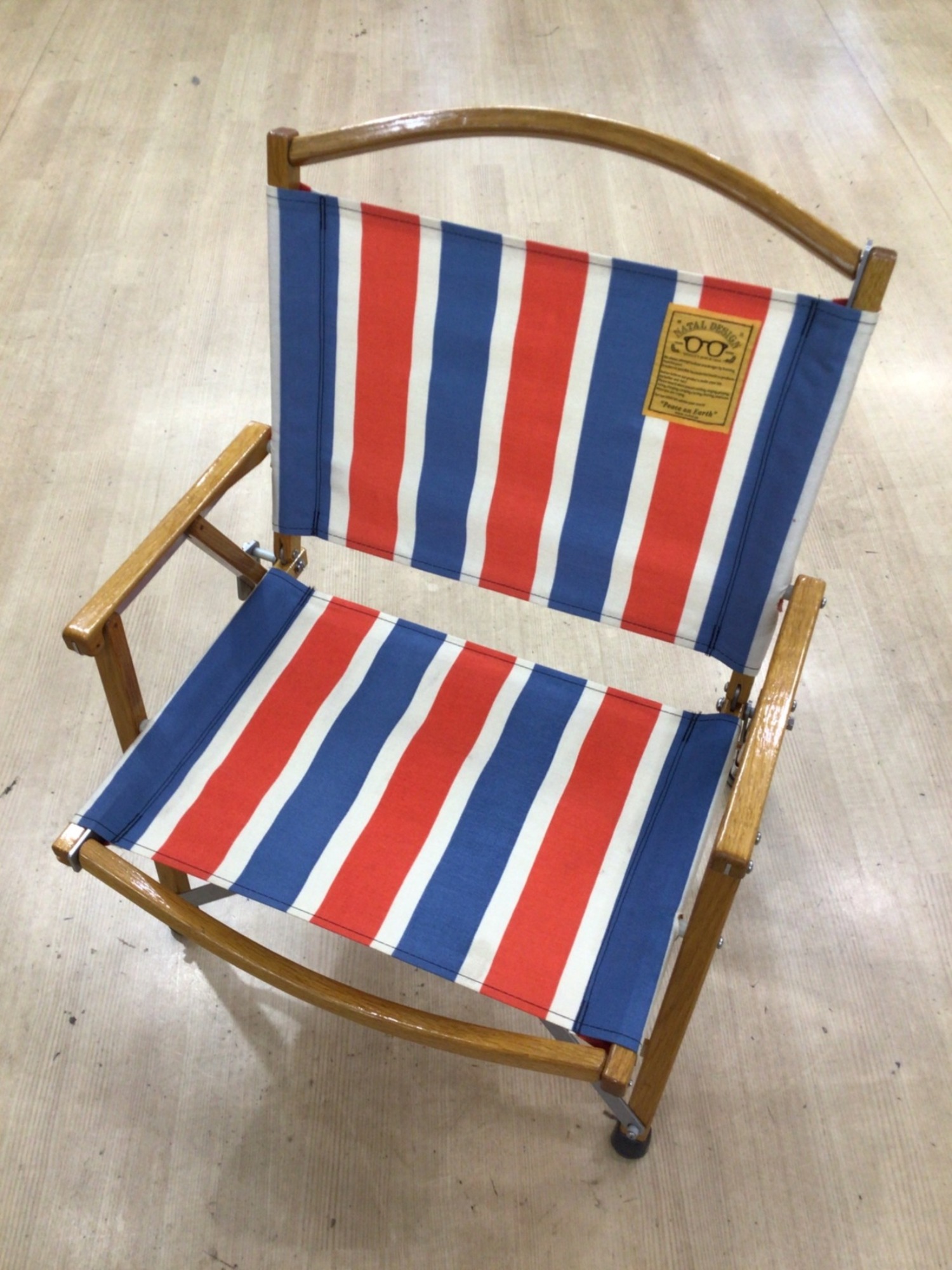 NATAL DESIGNのレトロストライプでキャンプサイトを染めつくせ