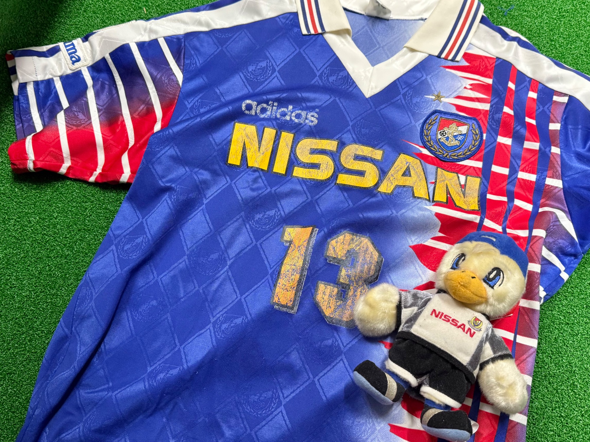 横浜F・マリノスの希少な95-96年カップ戦限定ユニフォーム[2025.04.06