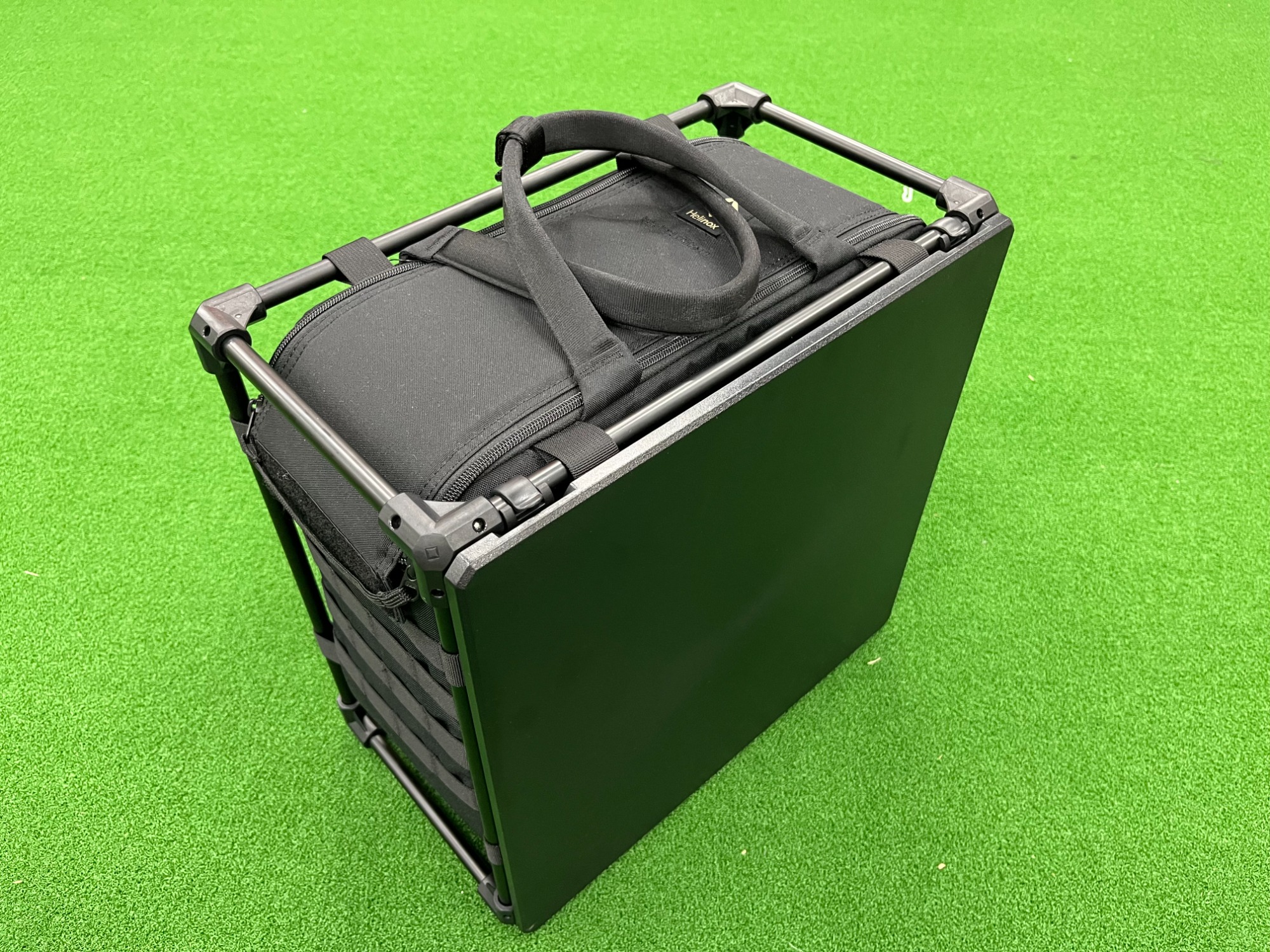 アウトドアでビジネス？ヘリノックスのタクティカルフィールドオフィス