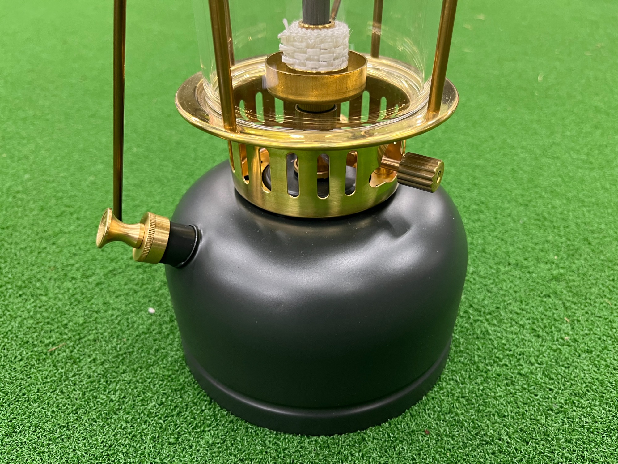 ブラス×アーミー！ヴェイパラックスのE41がシェード付で未使用入荷