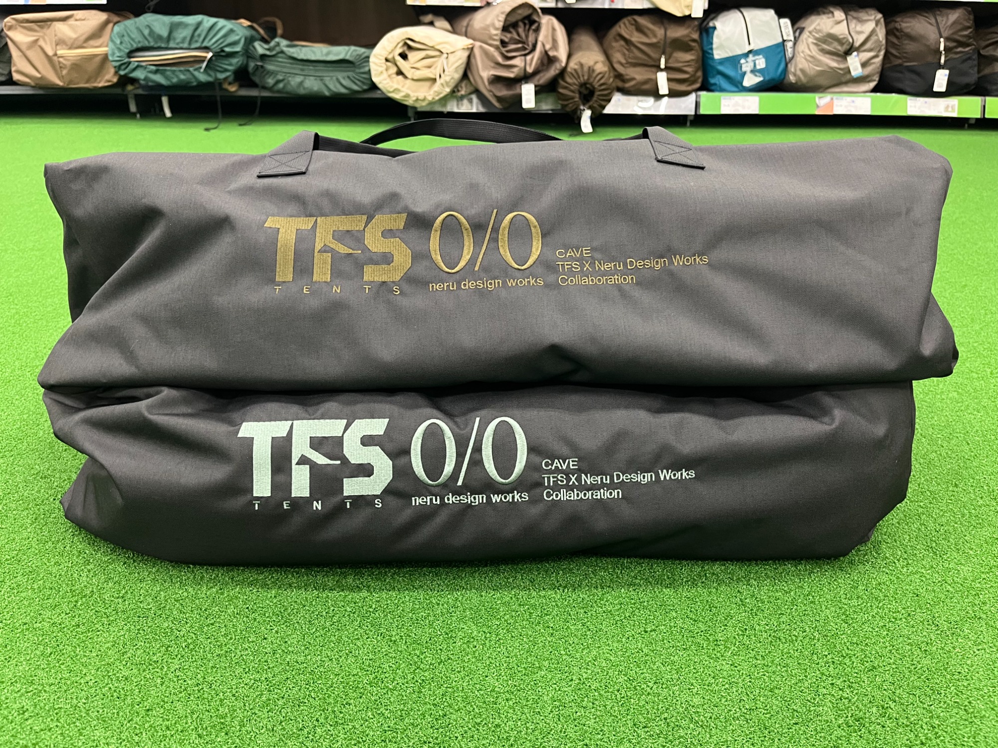 至高の曲線美を魅せるネルデザインワークスのCAVEがオプションと同時