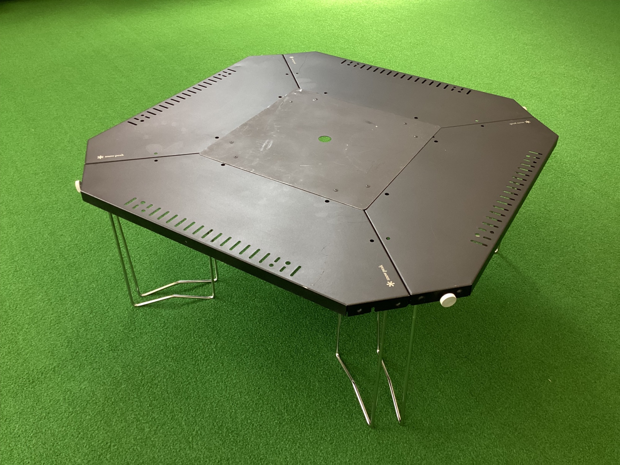 雪峰祭2022秋限定！スノーピークの「ジカロテーブル」が入荷いたしまし