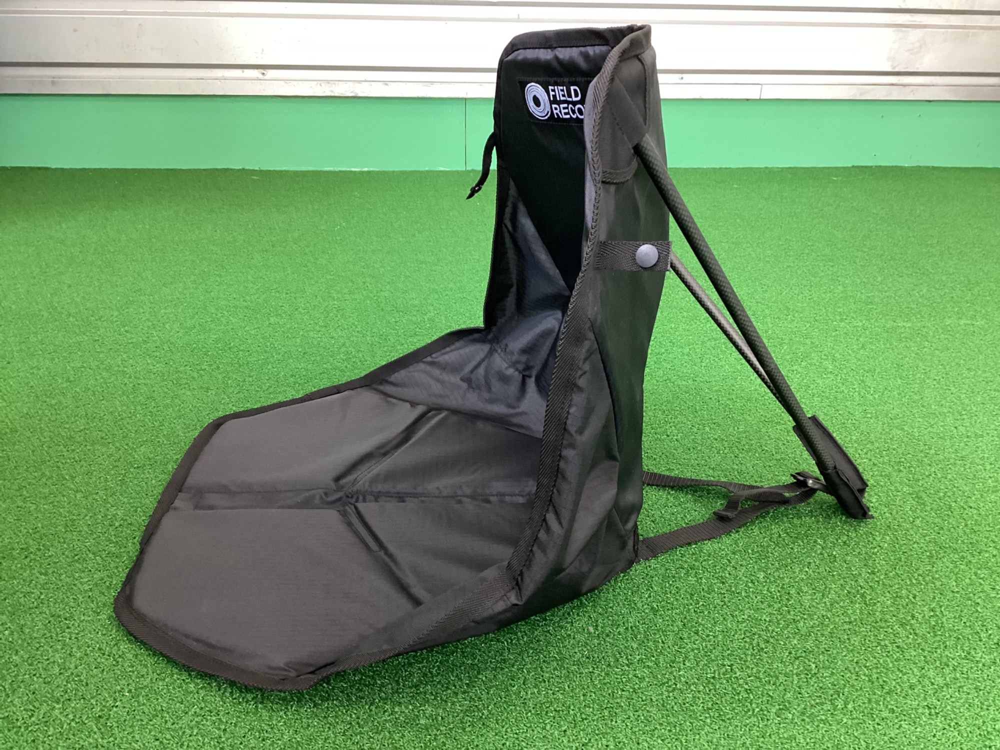 UL系チェアの革命児あらわる！？チェアカーボンフィールドのご紹介