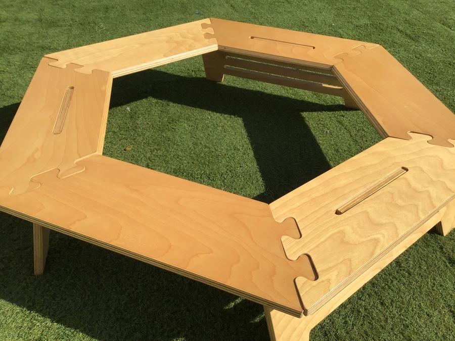 六角テーブルでキャンプ界に革命を起こしたThe Arth(ざぁ~ッス