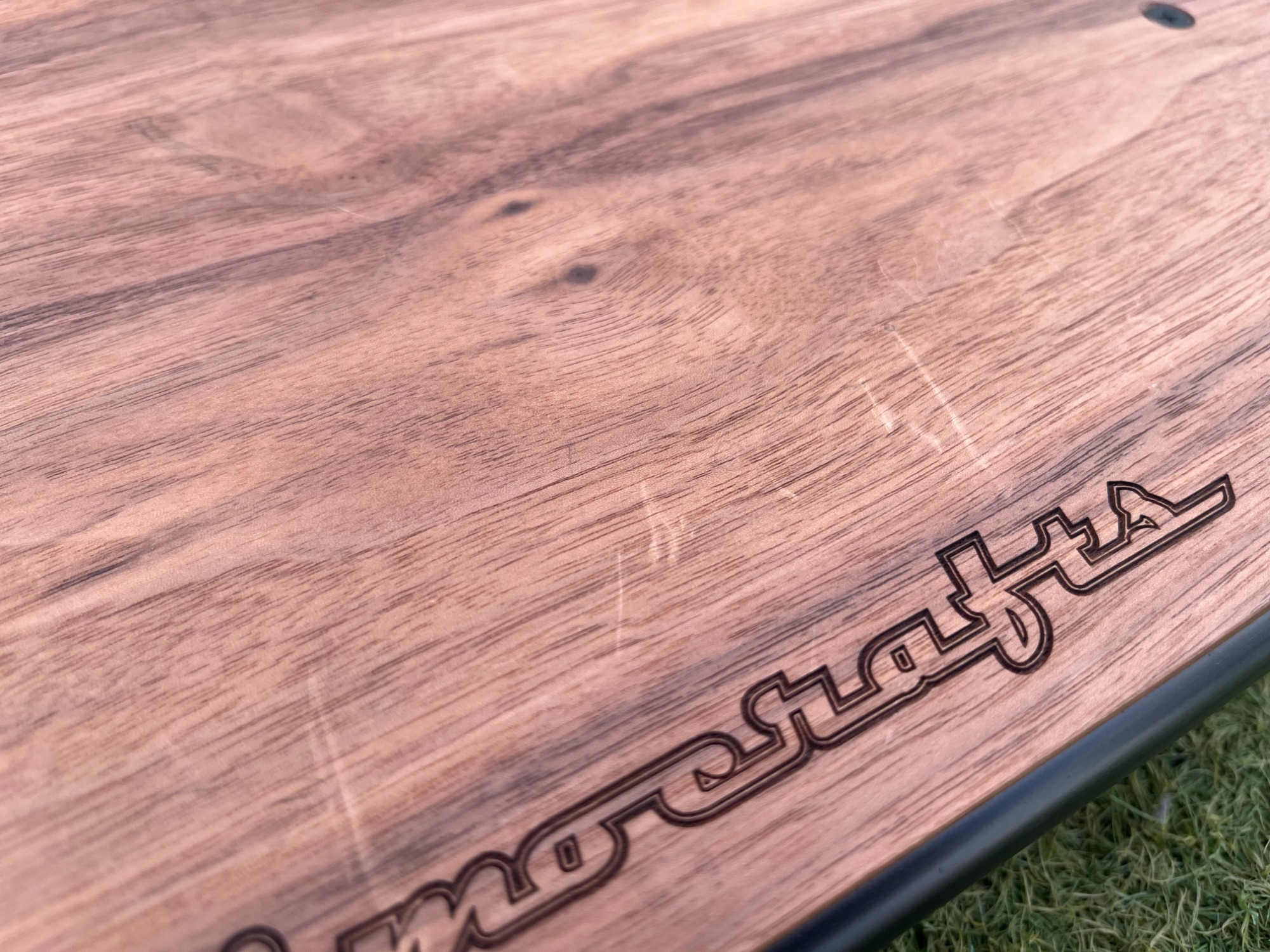 映えるキャンプをするならアシモクラフツのdeck a Wがオススメ