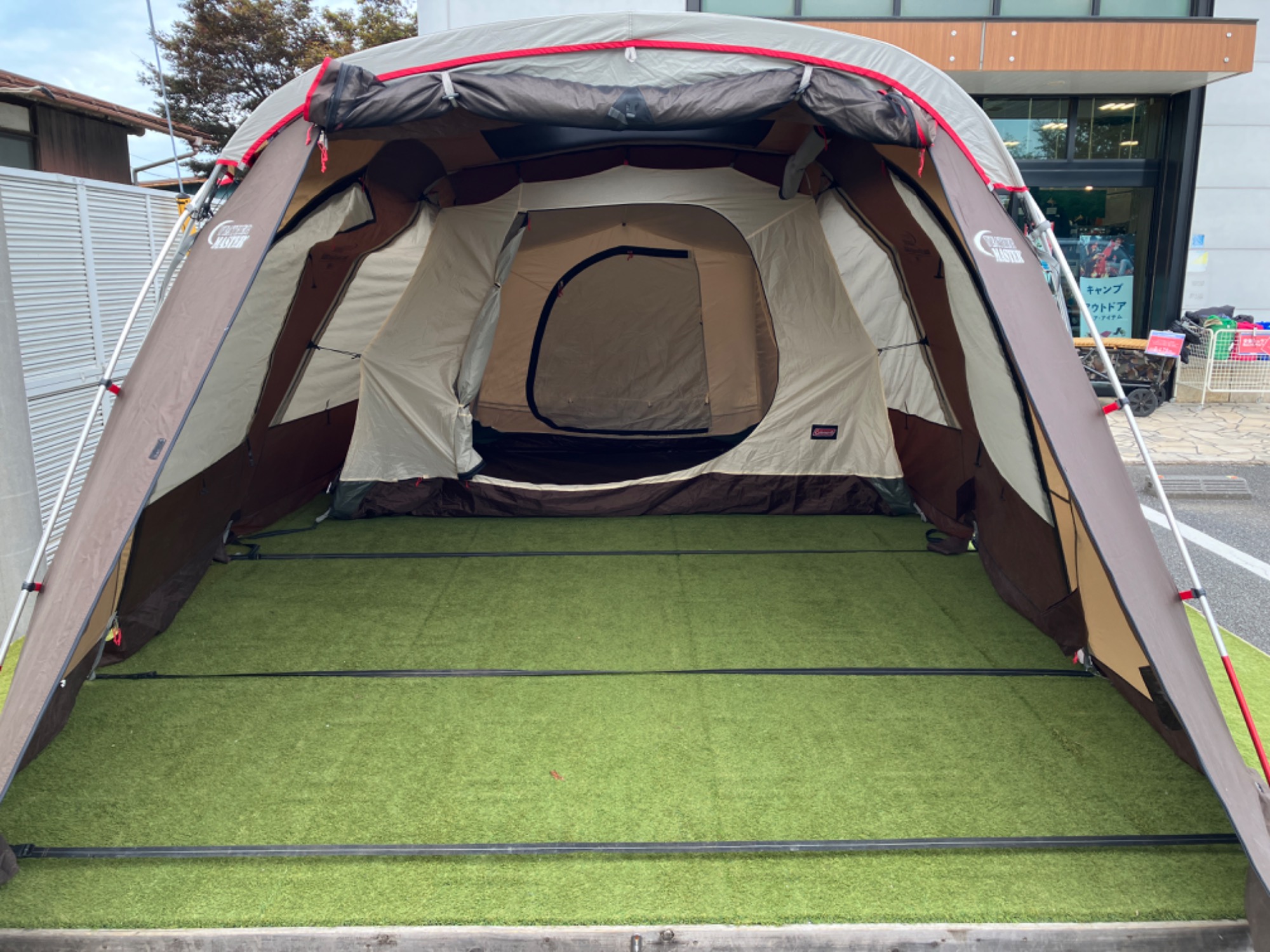 コールマンの最高峰モデル「ウェザーマスターワイド2ルームハウス