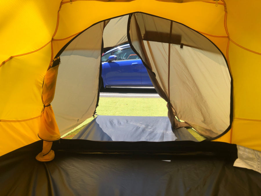 長期で使えるソロテント！ヒルバーグ「ヤヌー（JANNU）サンドカラー