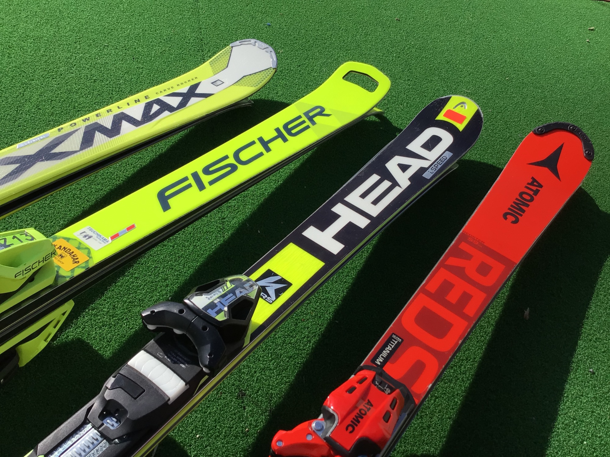 近日入荷したスキー板を紹介！！ウィンターシーズンのスタートダッシュ