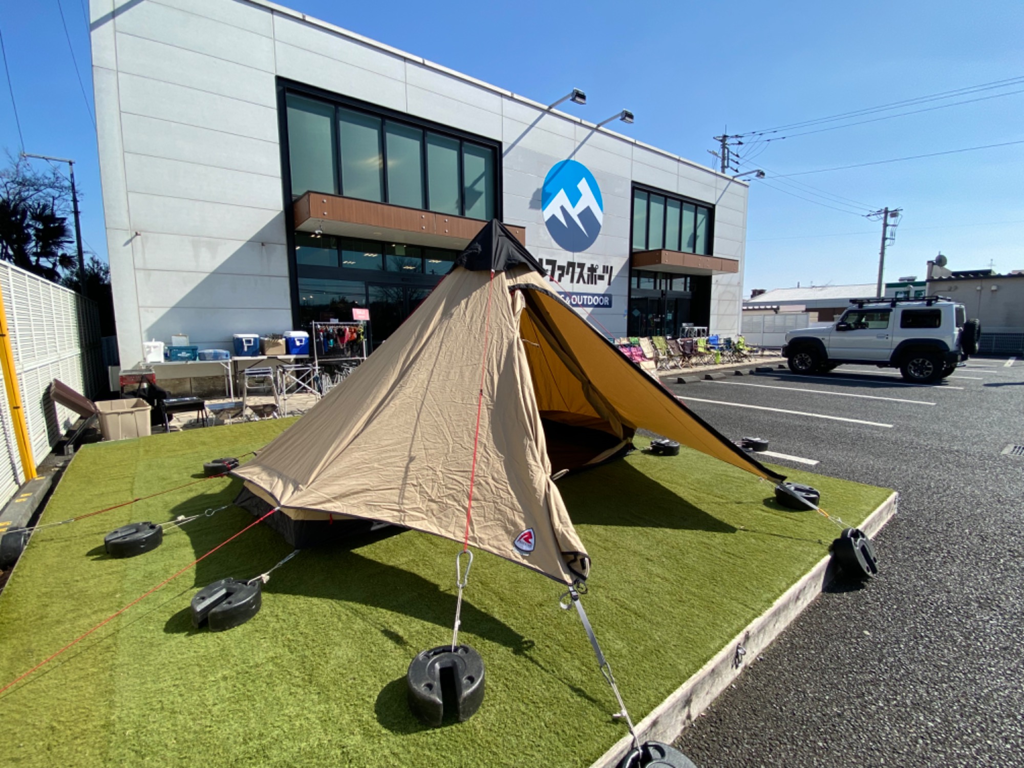 テント界のドラ〇もん！？ROBENS（ローベンス）のモノポールテント