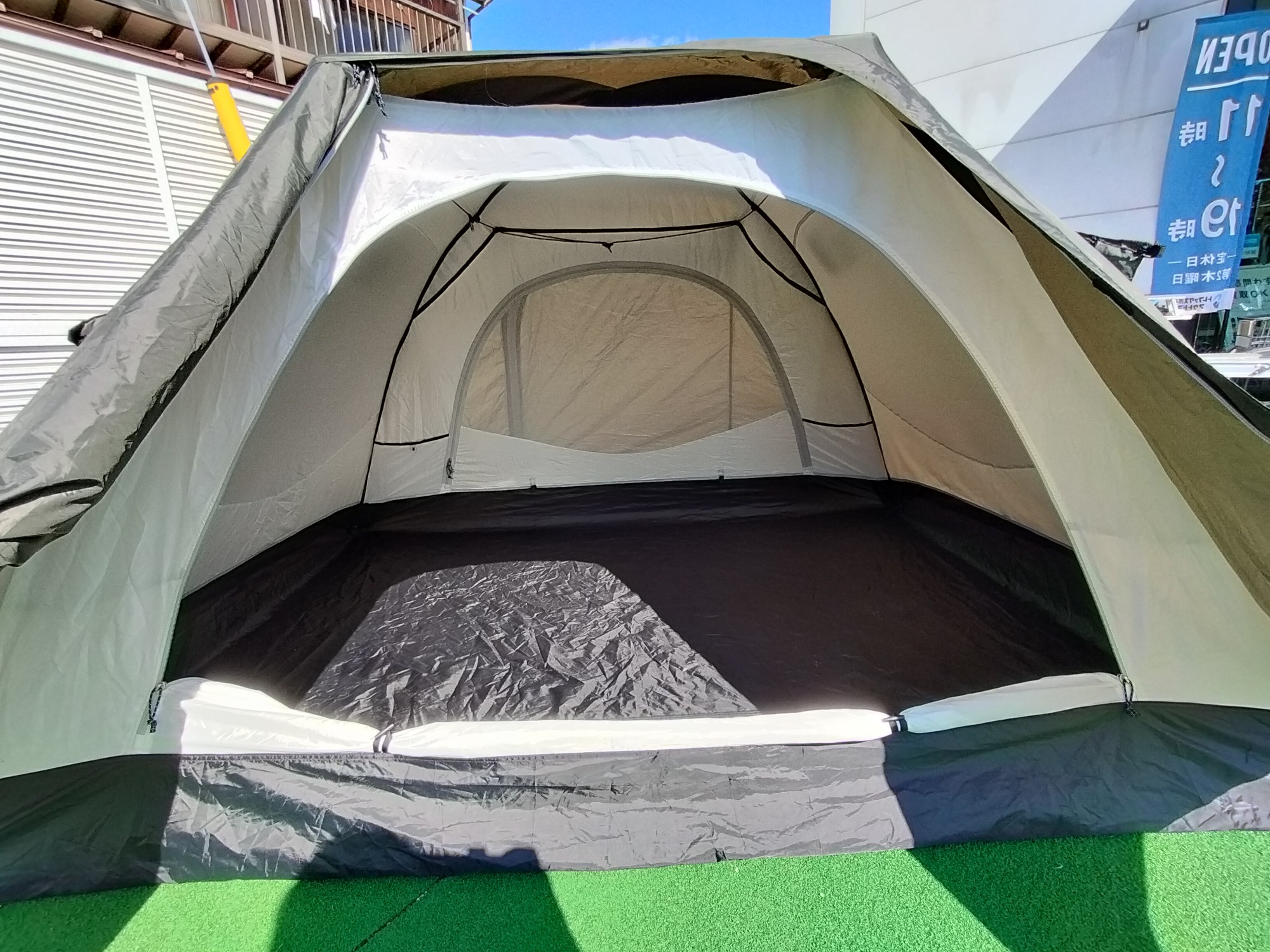 ホームステッドルーミー2と廃盤となったホームステッドシェードを同時