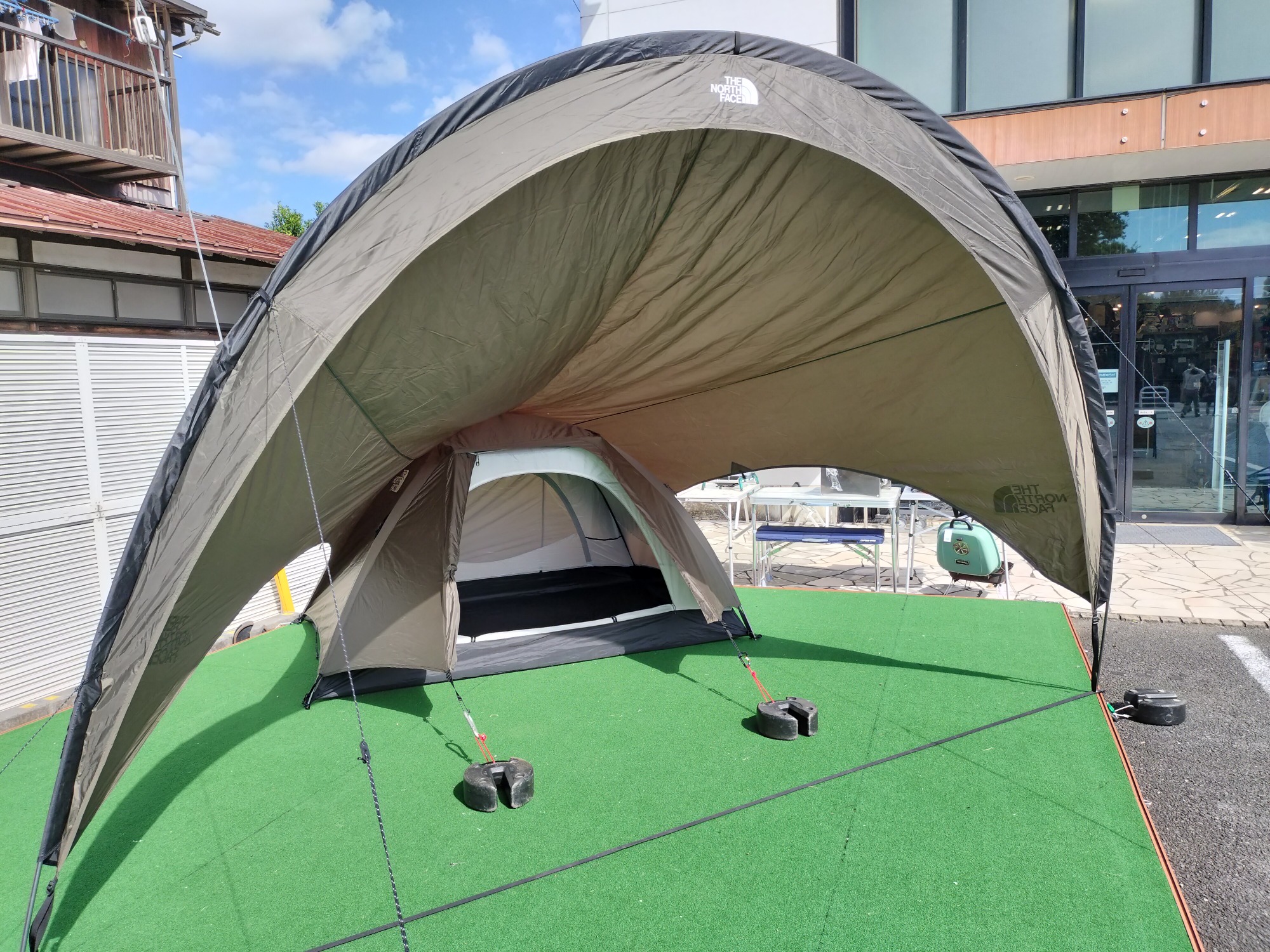 ホームステッドルーミー2と廃盤となったホームステッドシェードを同時