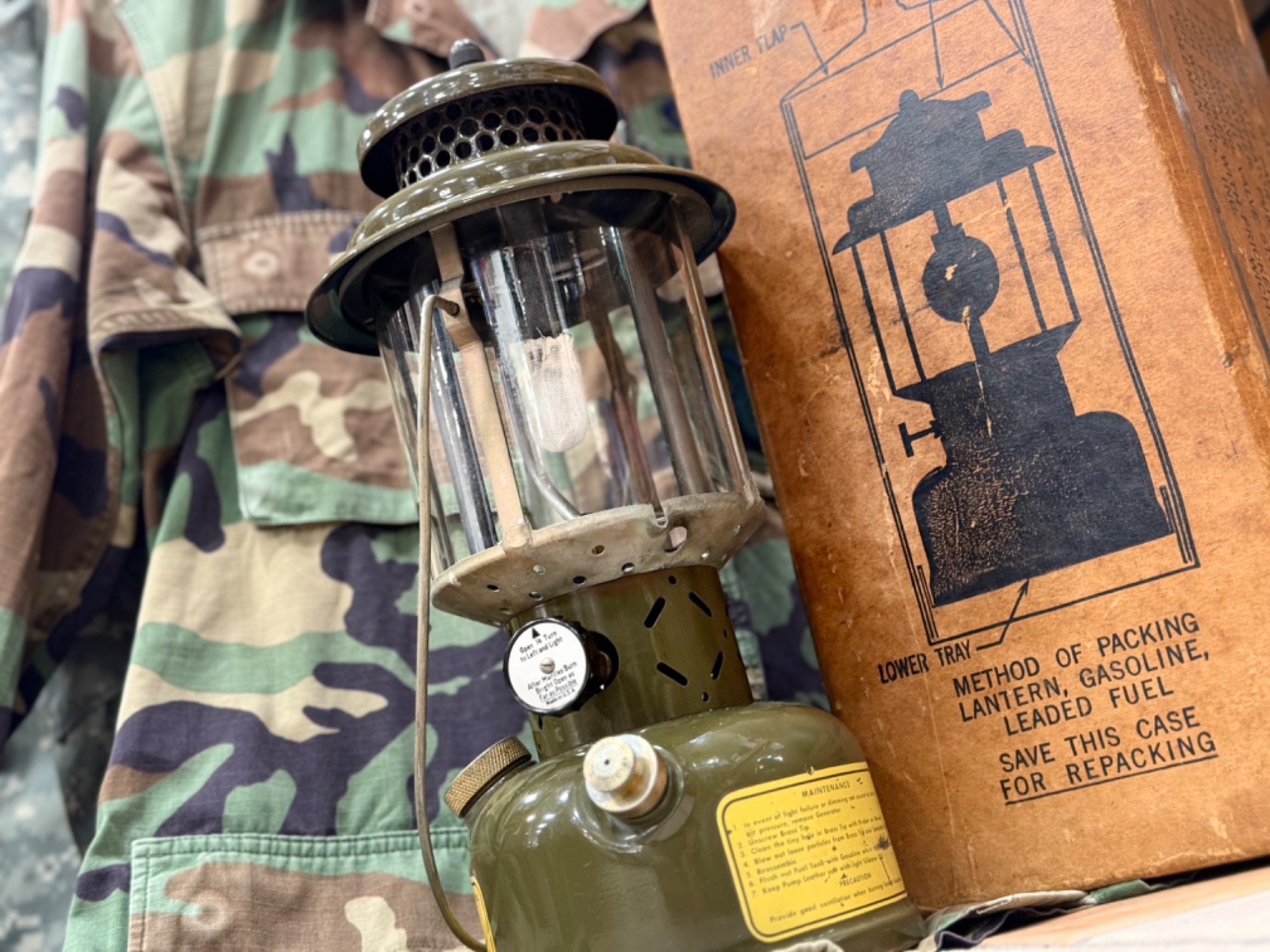 ヴィンテージ入荷速報】軍用のGIランタンから1952年製252Aファースト