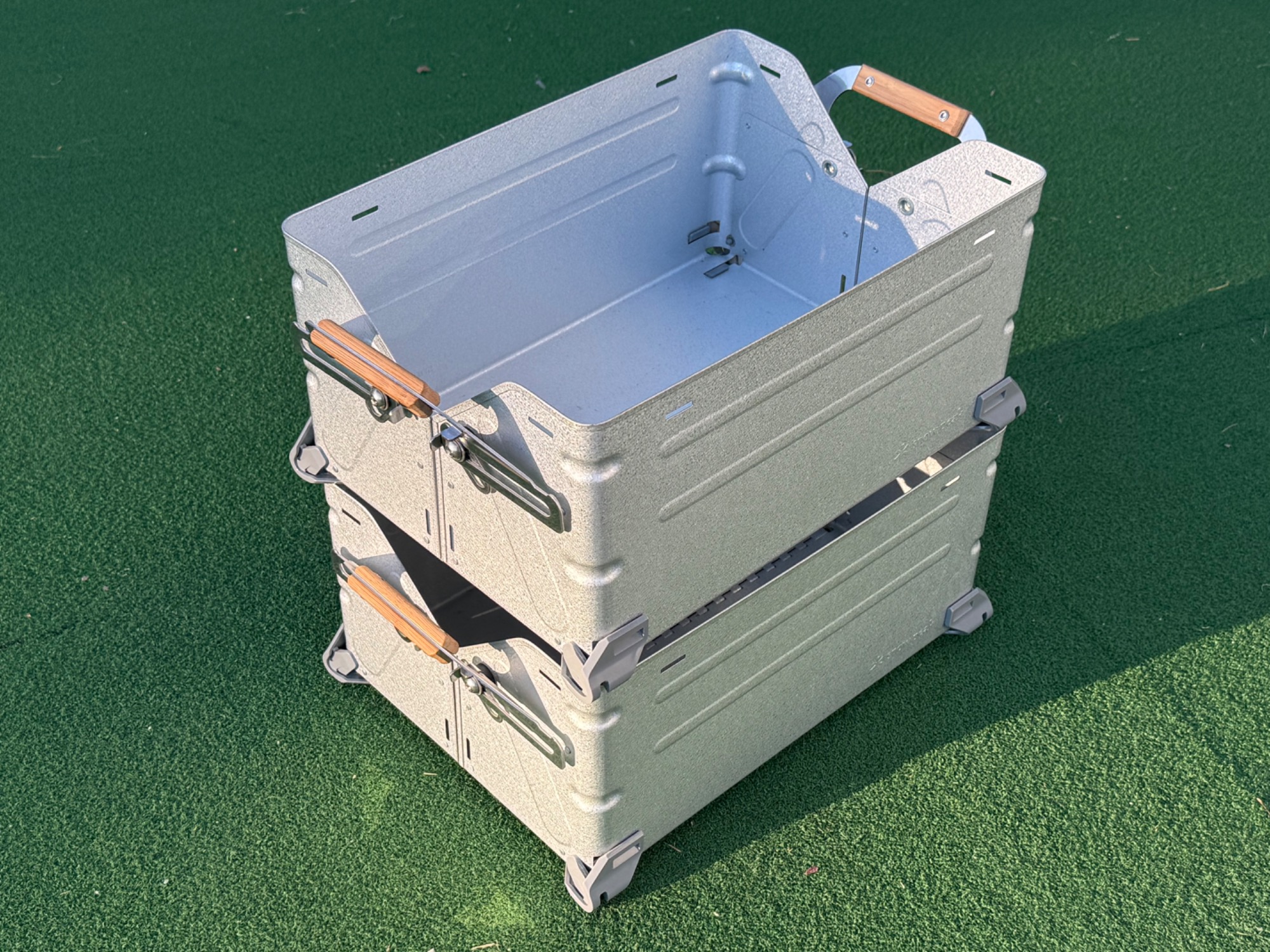 自宅インテリアでも大活躍!?H&Oのシェルコンラック25が久々の入荷