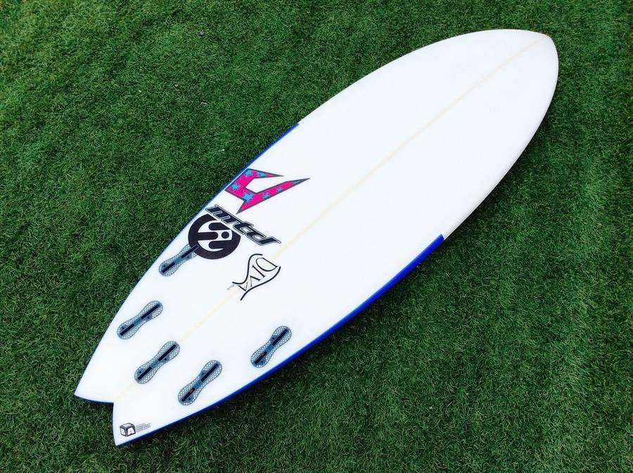 TFスポーツ柏店】アルメリック、サンダーボルト製ミニスーパーライト