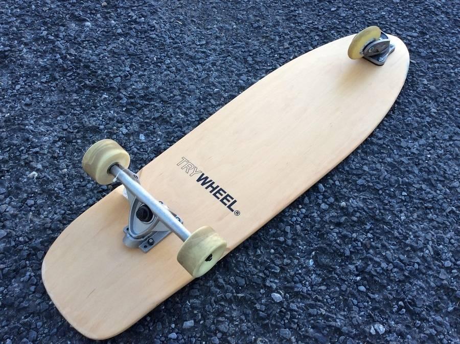 スポーツ柏】コルク仕様のスケートボード！？[2018.06.04発行