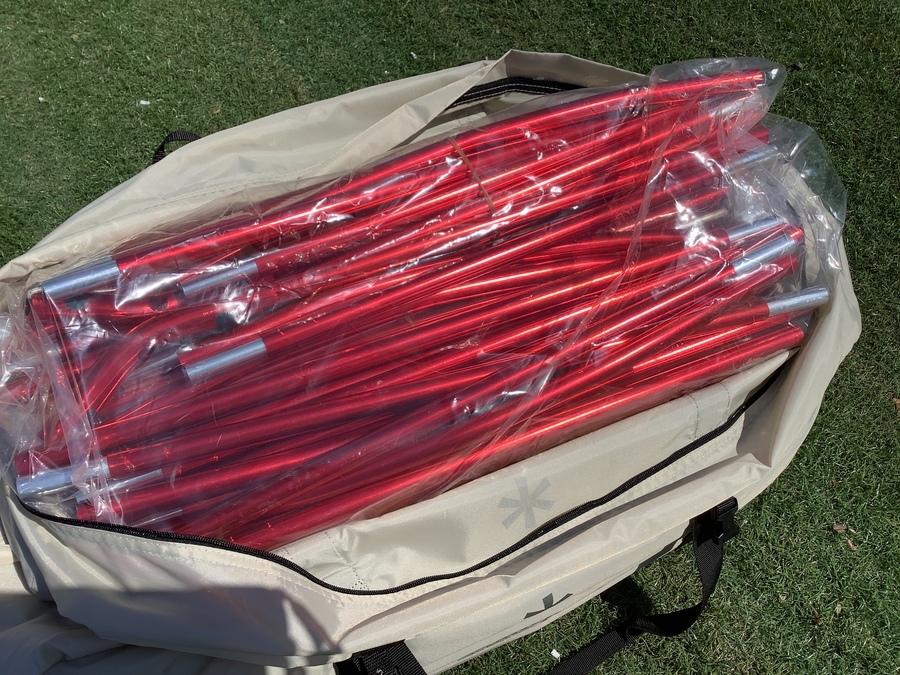 2019年雪峰祭限定！レッドフレームのランドロックアイボリー！[2022.05