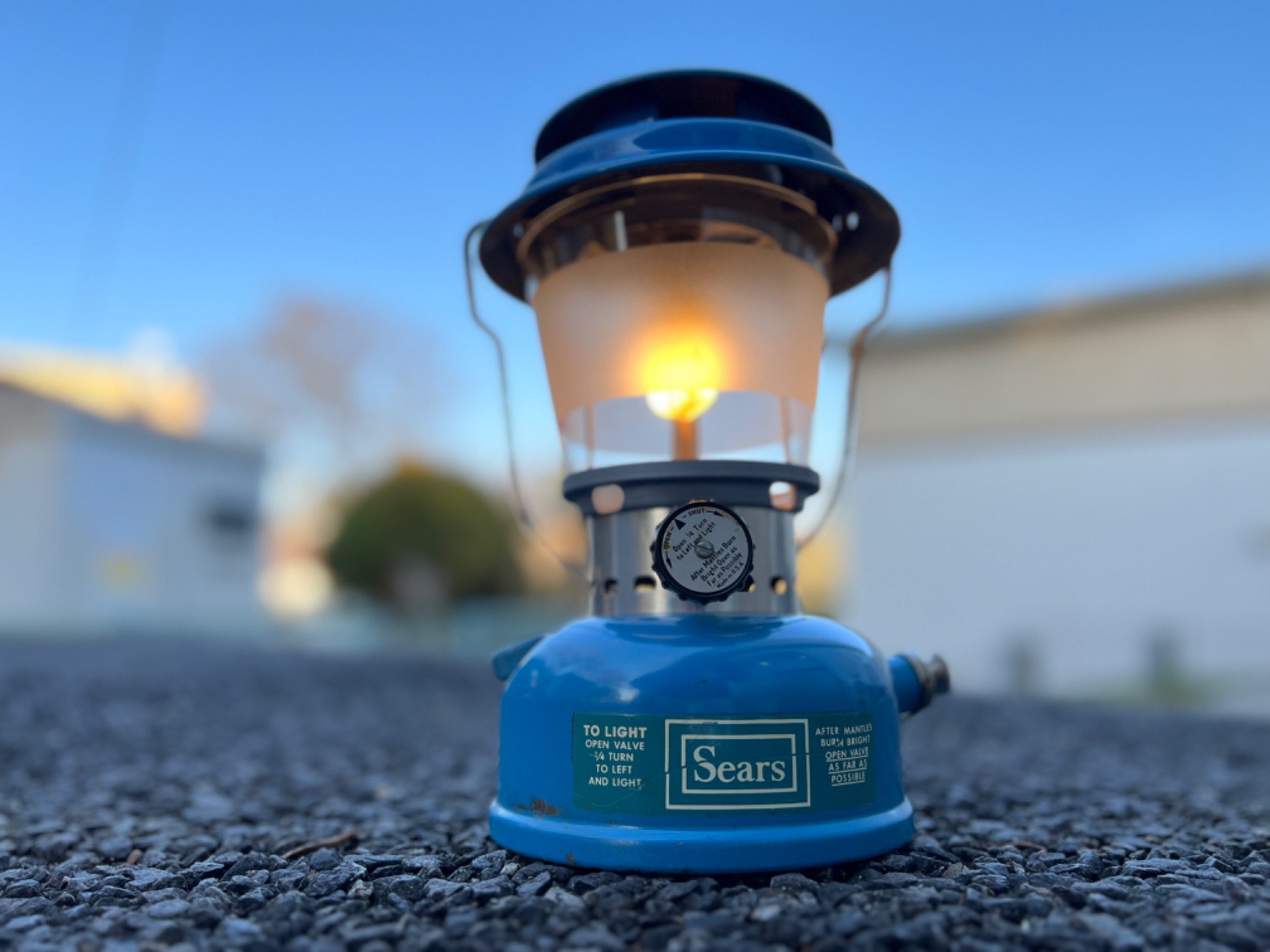 鮮やかなスカイブルーと言えば【シアーズランタン】！特徴を細かくご