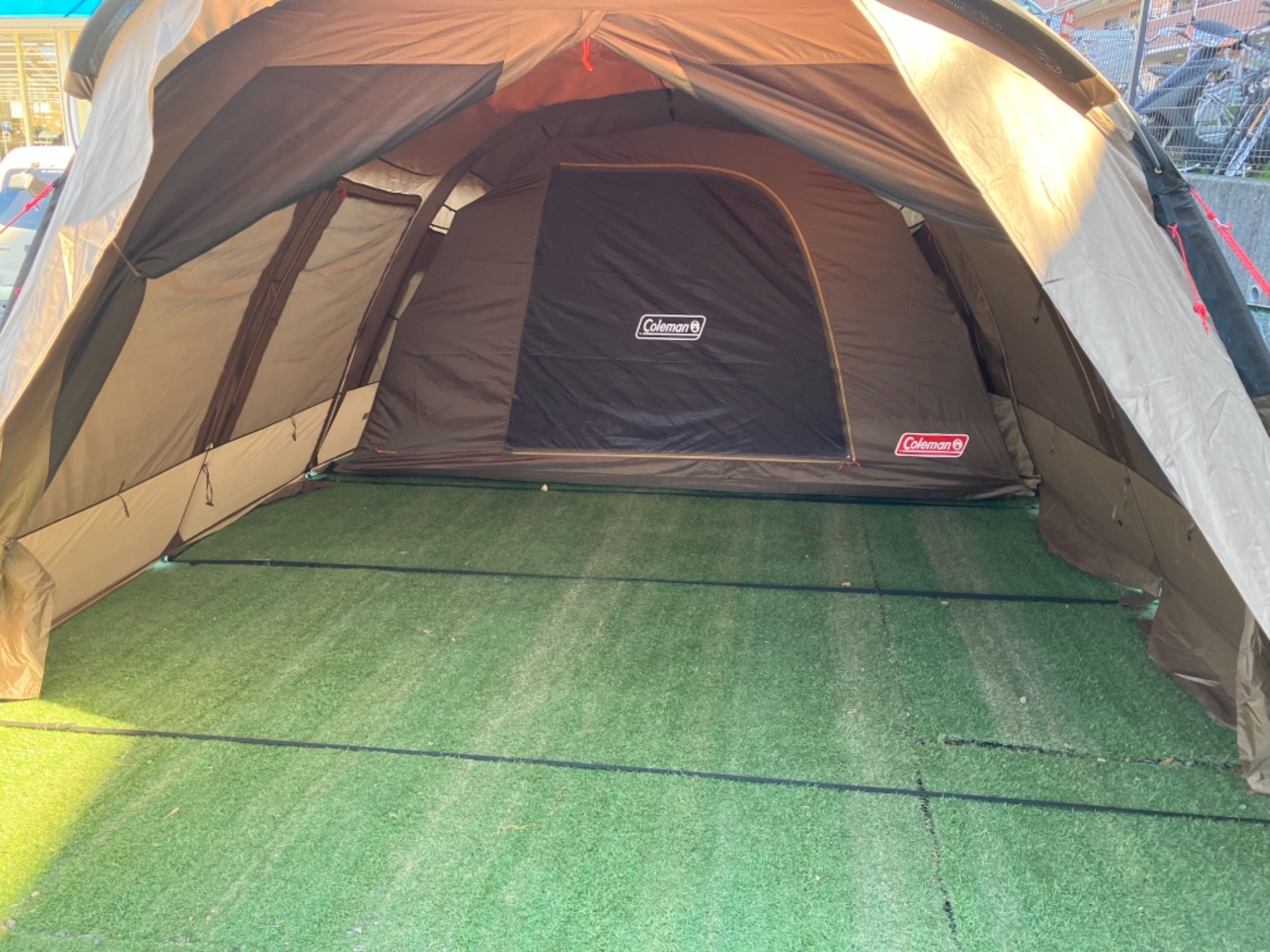 ファミリー向けで被らないテント！Coleman【アテナトンネル2ルーム
