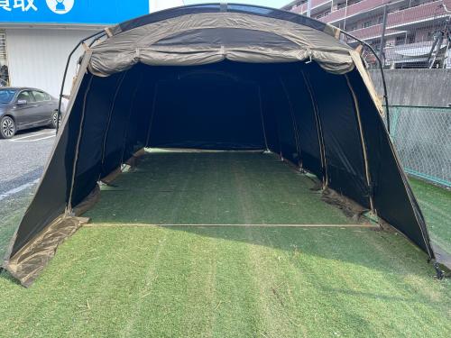 トンネルツールームだから設営簡単♪タラスブルバから【グラム