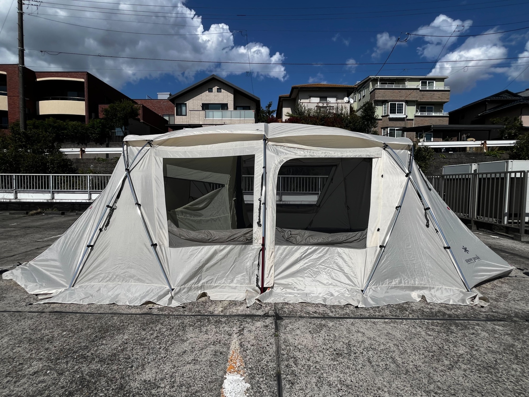 不動の人気モデルからMサイズが登場。ランドロックM入荷しました