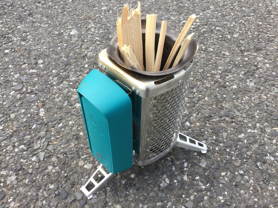 焚火と発電の二刀流！？Biolite(バイオライト)のキャンプストーブ