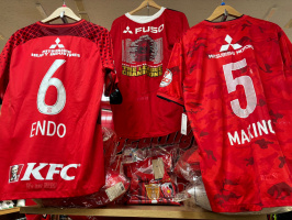 浦和レッズ特集！ACL優勝バッチ付きのユニフォームが入荷いたしました