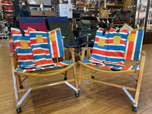 ストライプのポップデザインがキュート！ネイタルデザインカーミット