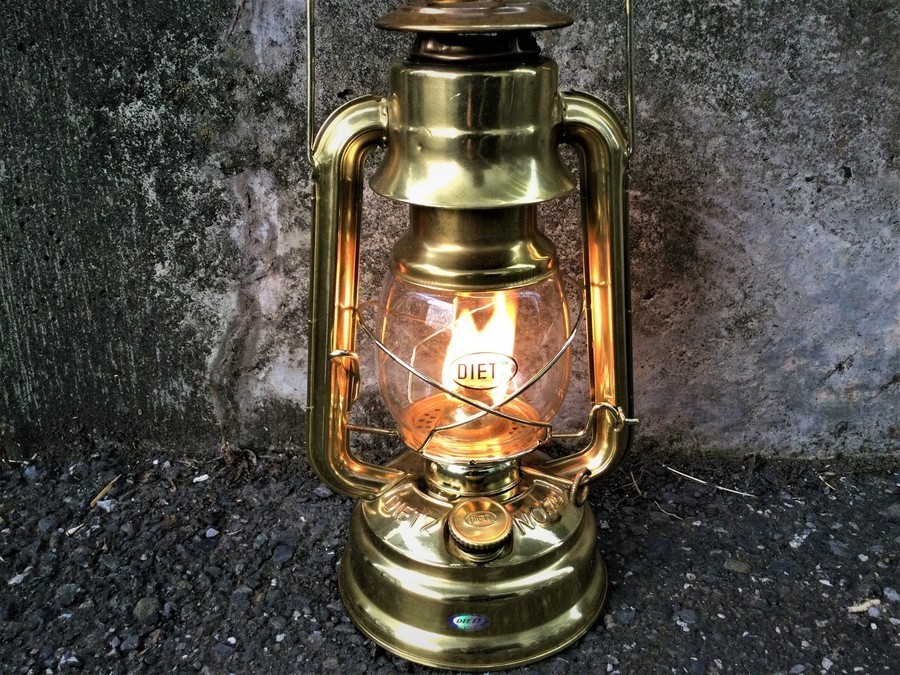 真鍮メッキのオイルランタン【デイツ No.78 MARS ゴールド】[2021.11