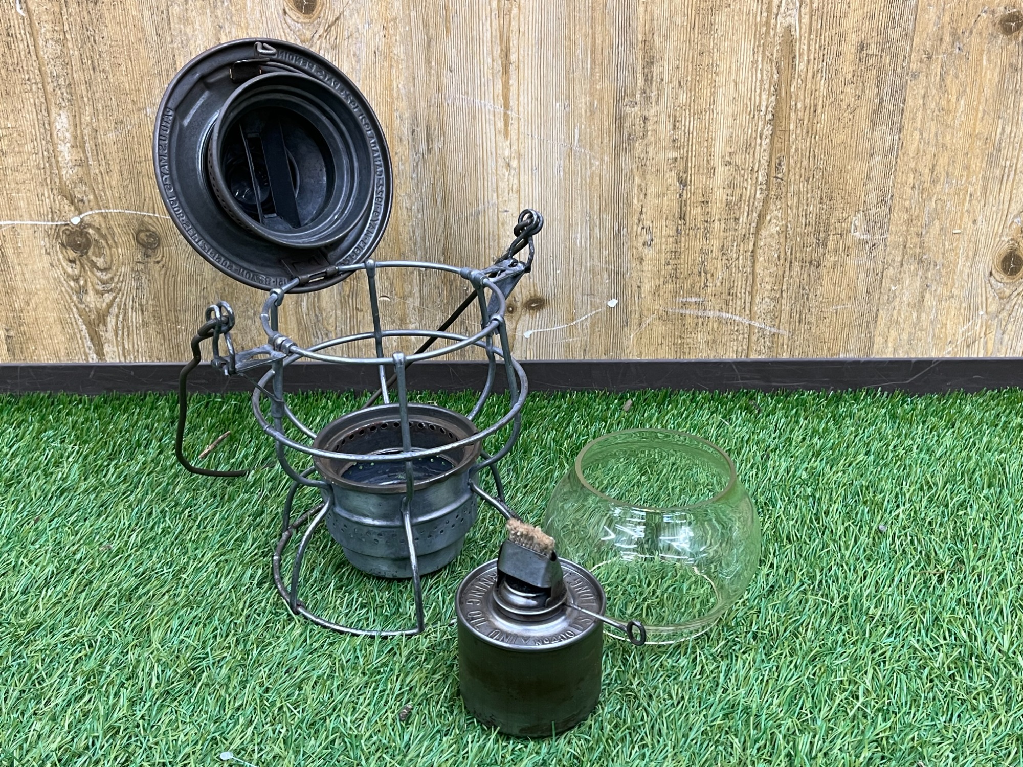 ヴィンテージ感満載！アドレイクのレイルロードランタン「KERO250