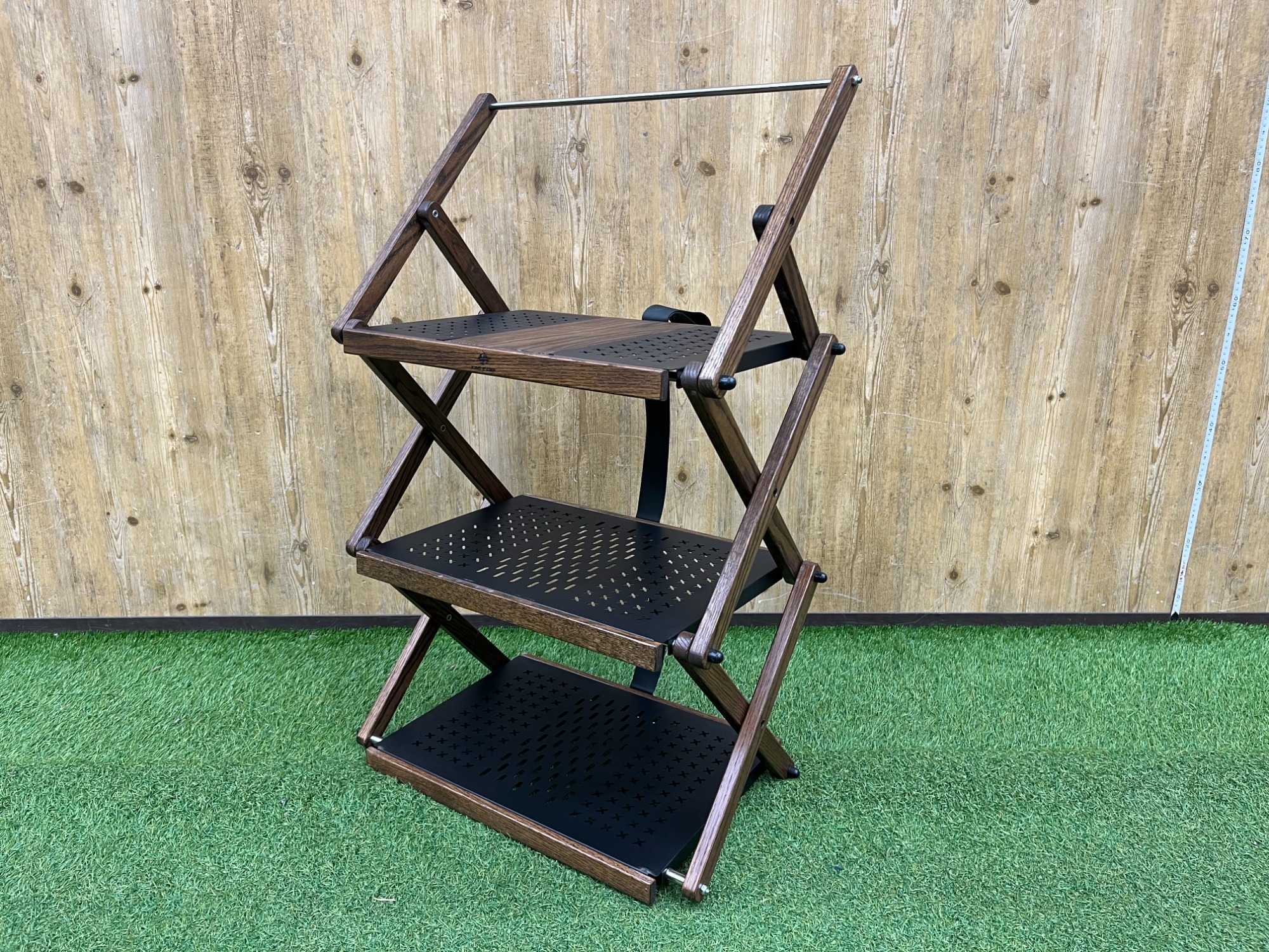 アイアン×ウッド！見た目も機能性も◎なKIMICAMPの3段ラック！[2025.02