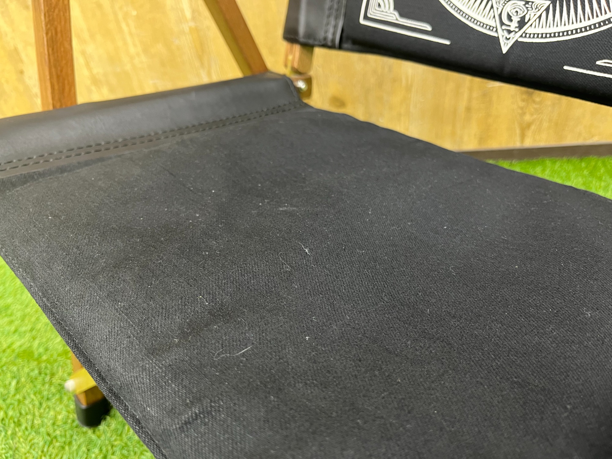 極上の座り心地！デバイスワークス×ピノワークスのDENIMNBARA