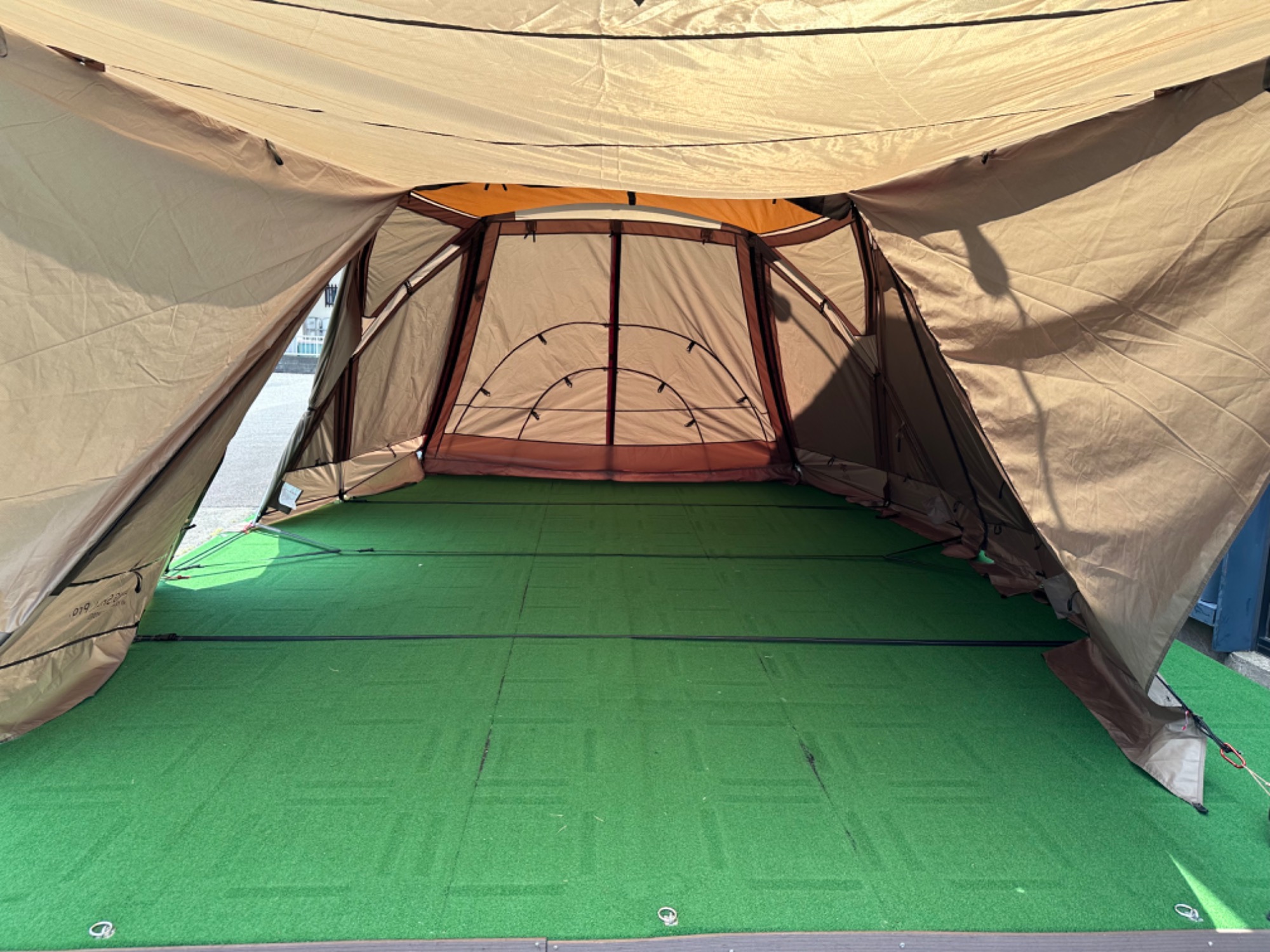 スノーピークの65周年限定モデル「リビングシェル Pro.」が入荷