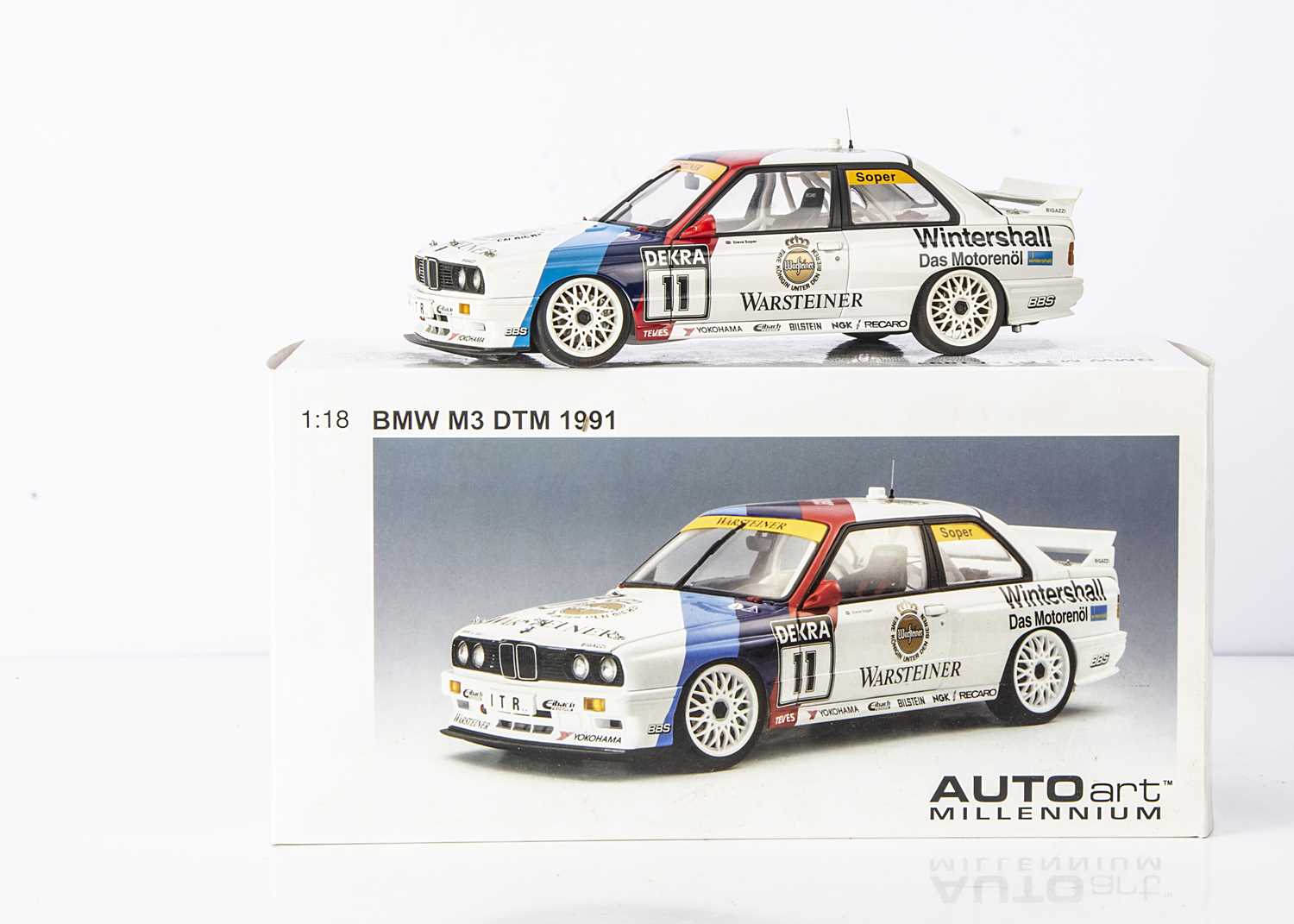 Lot 249 - AutoArt 1:18 BMW E30 M3 DTM 1991 (Soper),