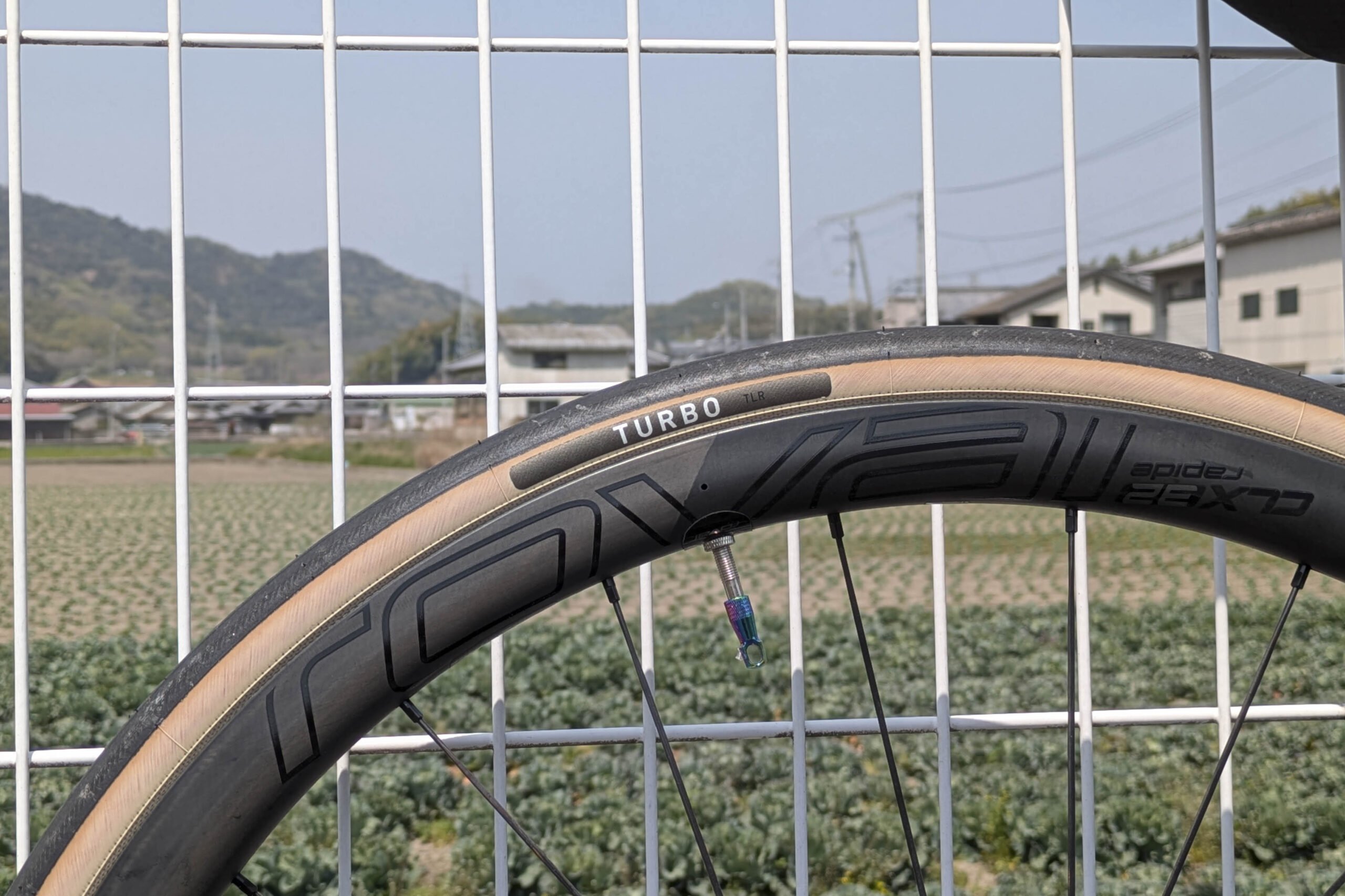 自分史上最速のタイヤ】S-Works Turbo TLRのご紹介です
