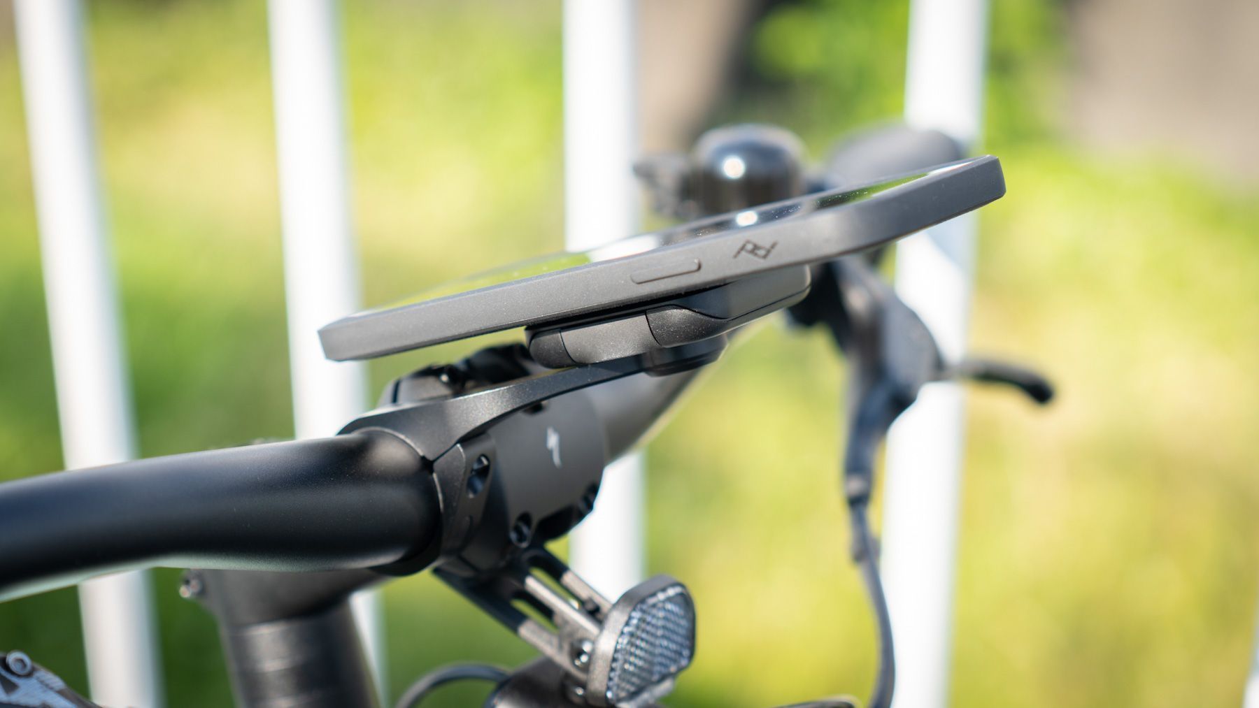 Peak Design/ピークデザイン製品でスマホマウントをお洒落で