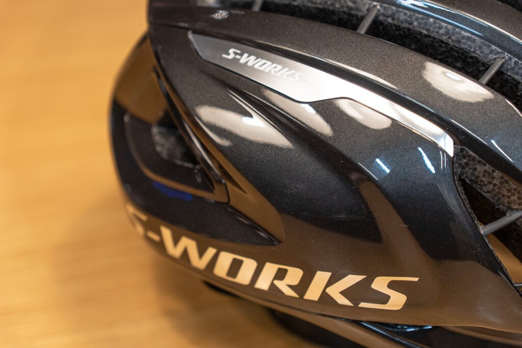 軽量ヘルメット S-Works Prevail lll に新色が登場