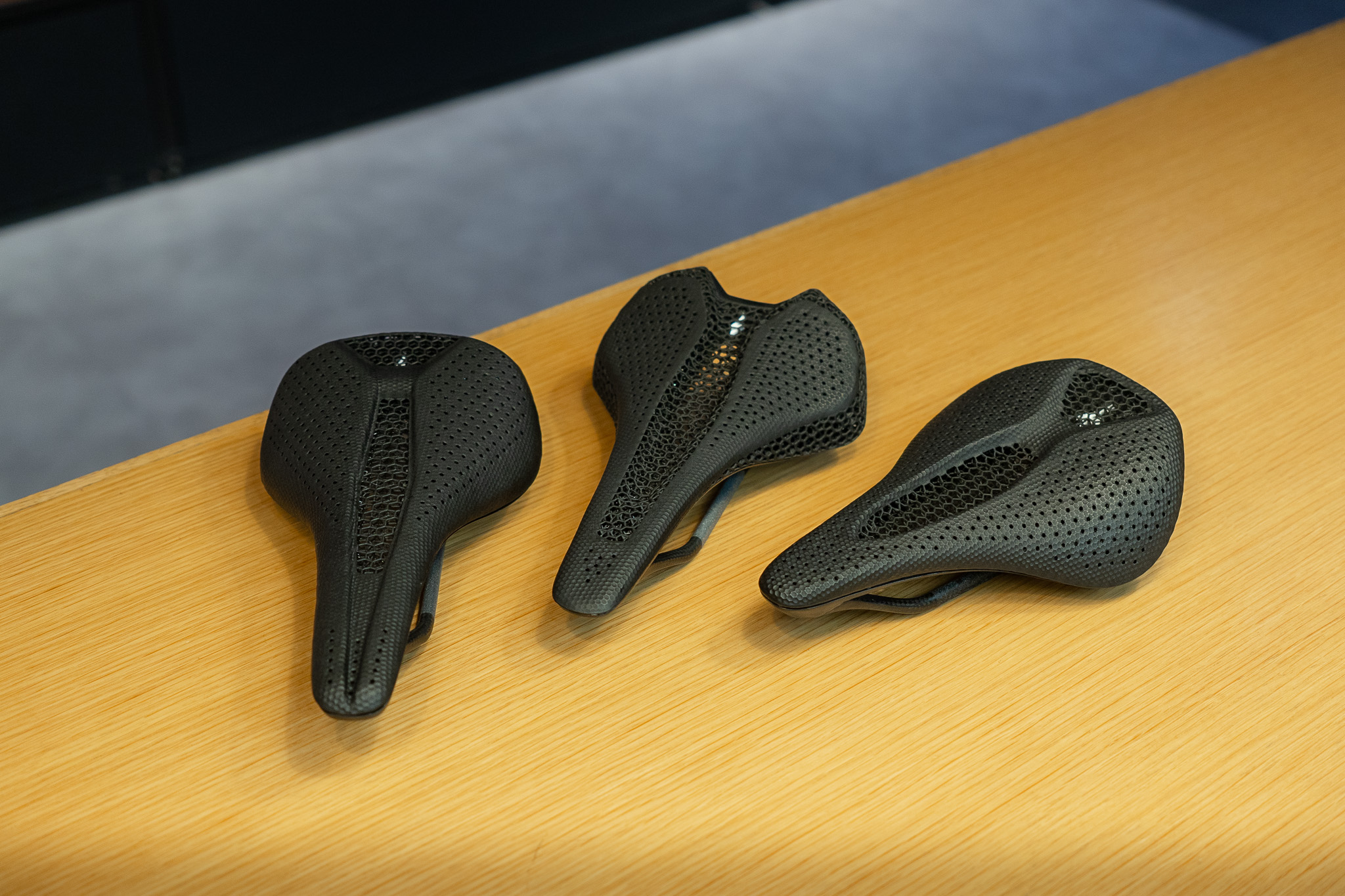 遂に3種類まで増えたMirrorサドル。あなたはどのサドルを選びますか