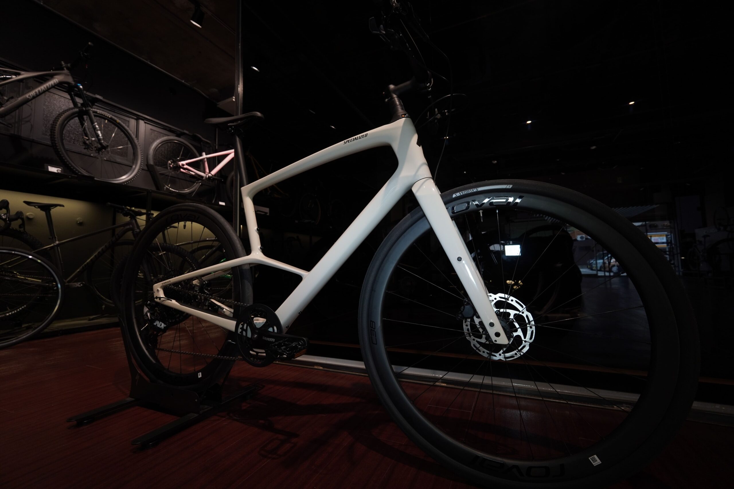 究極のクロスバイク『SIRRUS X 5.0』 | スペシャライズド 熊本