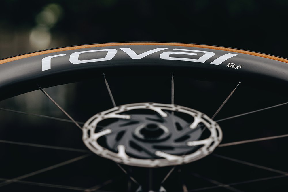 納品事例】Roval Rapide CLX II Team | スペシャライズド 幕張