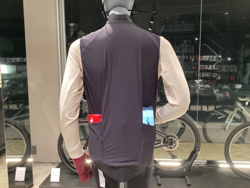 肌寒いこの時期に活躍！PRIME WIND VESTのご紹介 | スペシャライズド