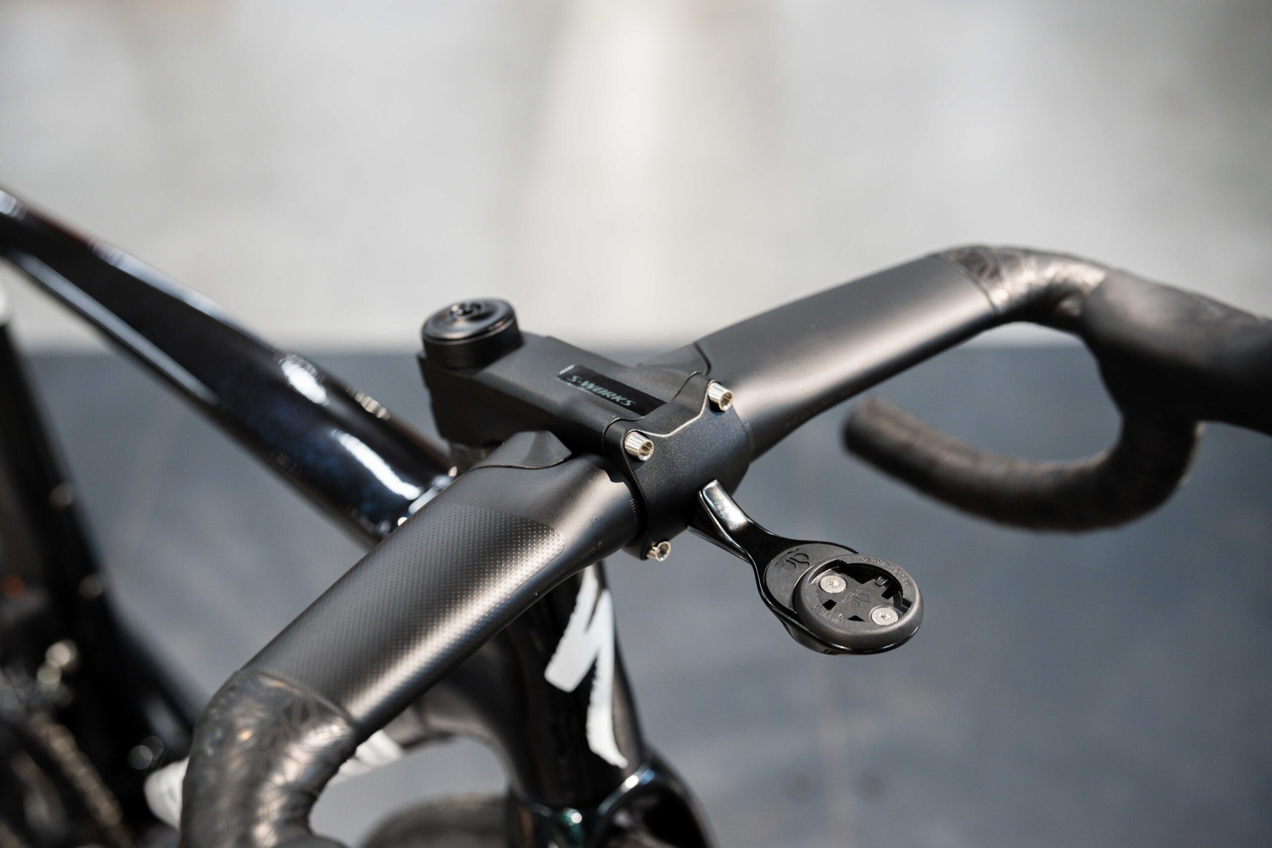 ROVAL RAPIDE ハンドルバー」にグレードアップしませんか