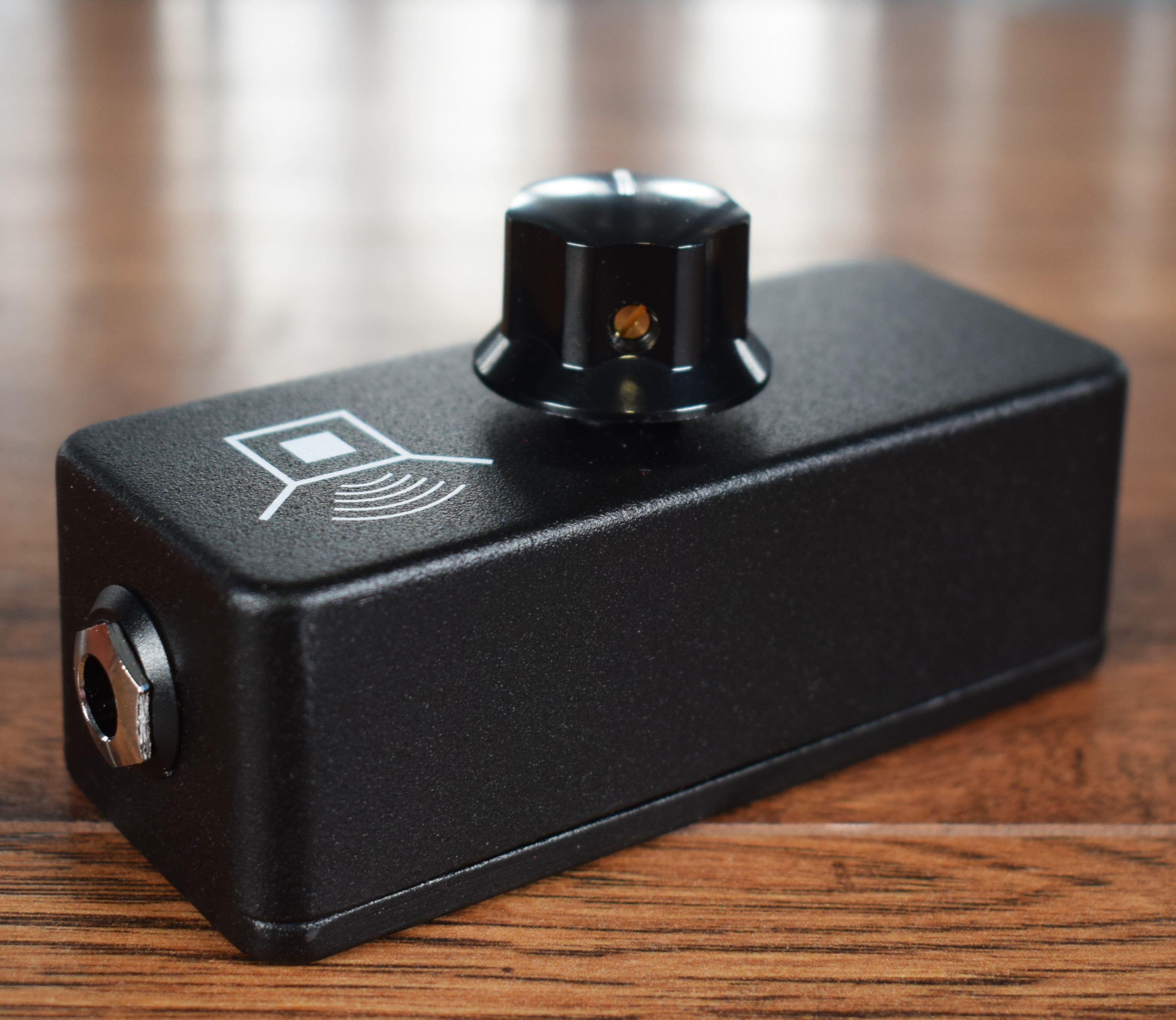 JHS Pedals Little Black Amp Box Guitar Effect Pedal – Specialty