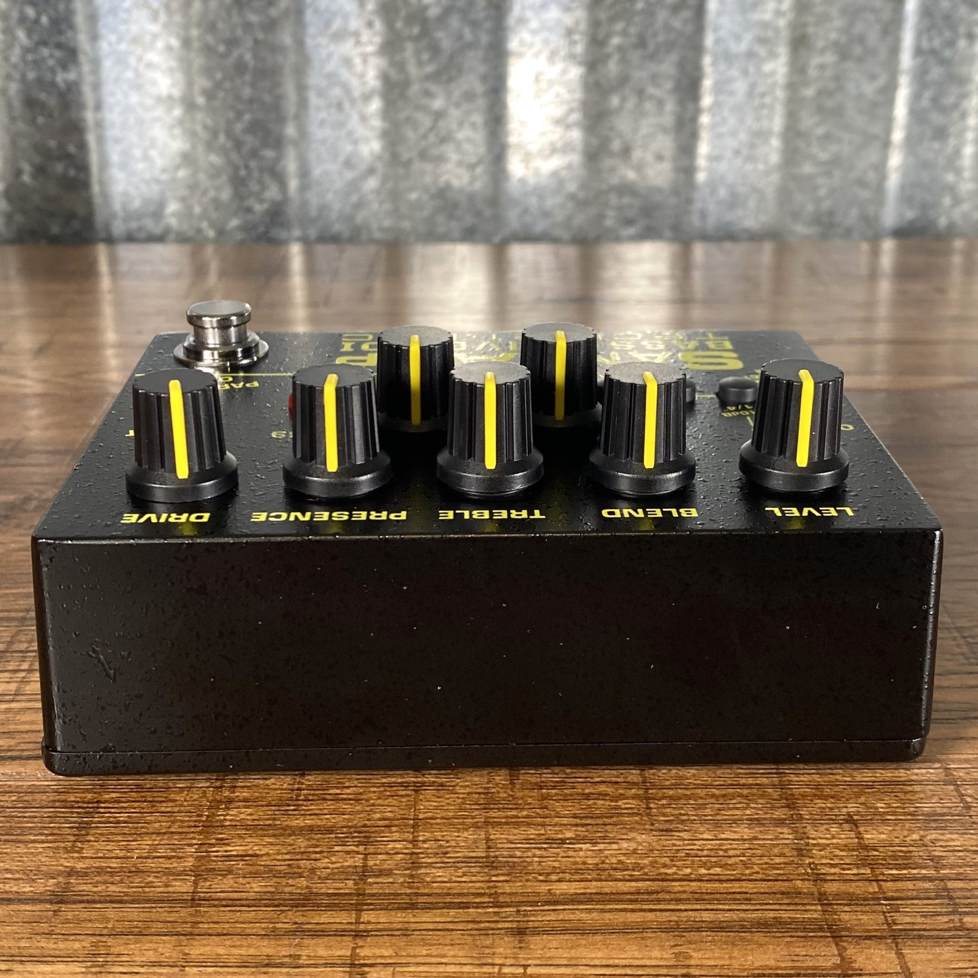 Tech 21 NYC SansAmp Bass Driver DI v2 Bass Preamp Effect Pedal